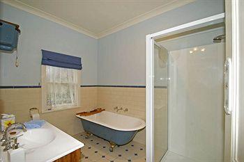 Cambridge House Breakfast & Bed Geeveston