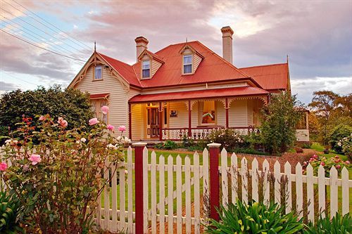 Bed & Breakfast Cambridge House Breakfast & Bed Geeveston